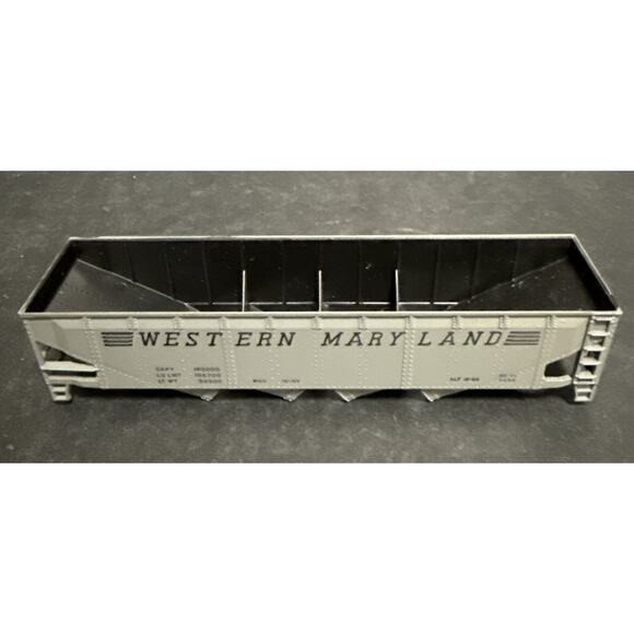 Athearn 1757 Western Maryland Hopper Car Kit Unassembled HO Scale - Picture 3 of 7